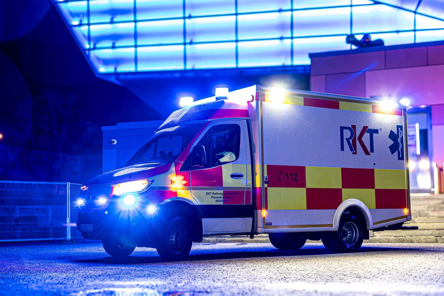 Bayern RTW im Design des RKT Rettungsdienstes als Vorbild